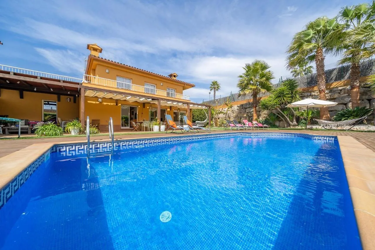 Beverly Hills Lux Air-Con Villa Lloret de Mar 0*,  Spain