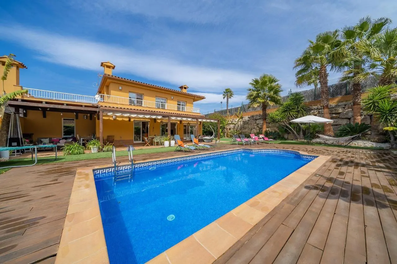 Beverly Hills Lux Air-Con Villa Lloret de Mar 0*,  Spain